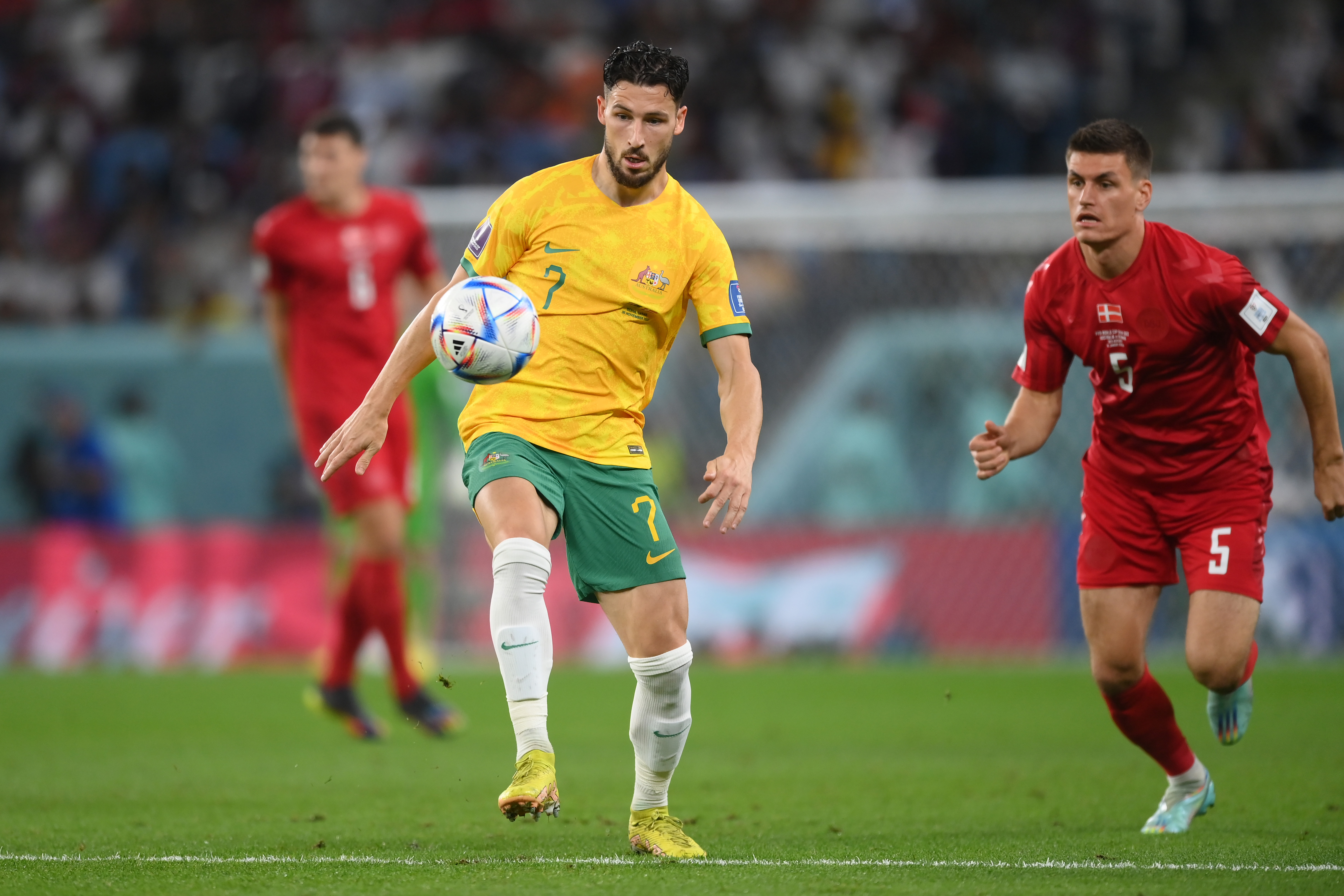 Australia derrotó 1-0 a Dinamarca y está en Octavos