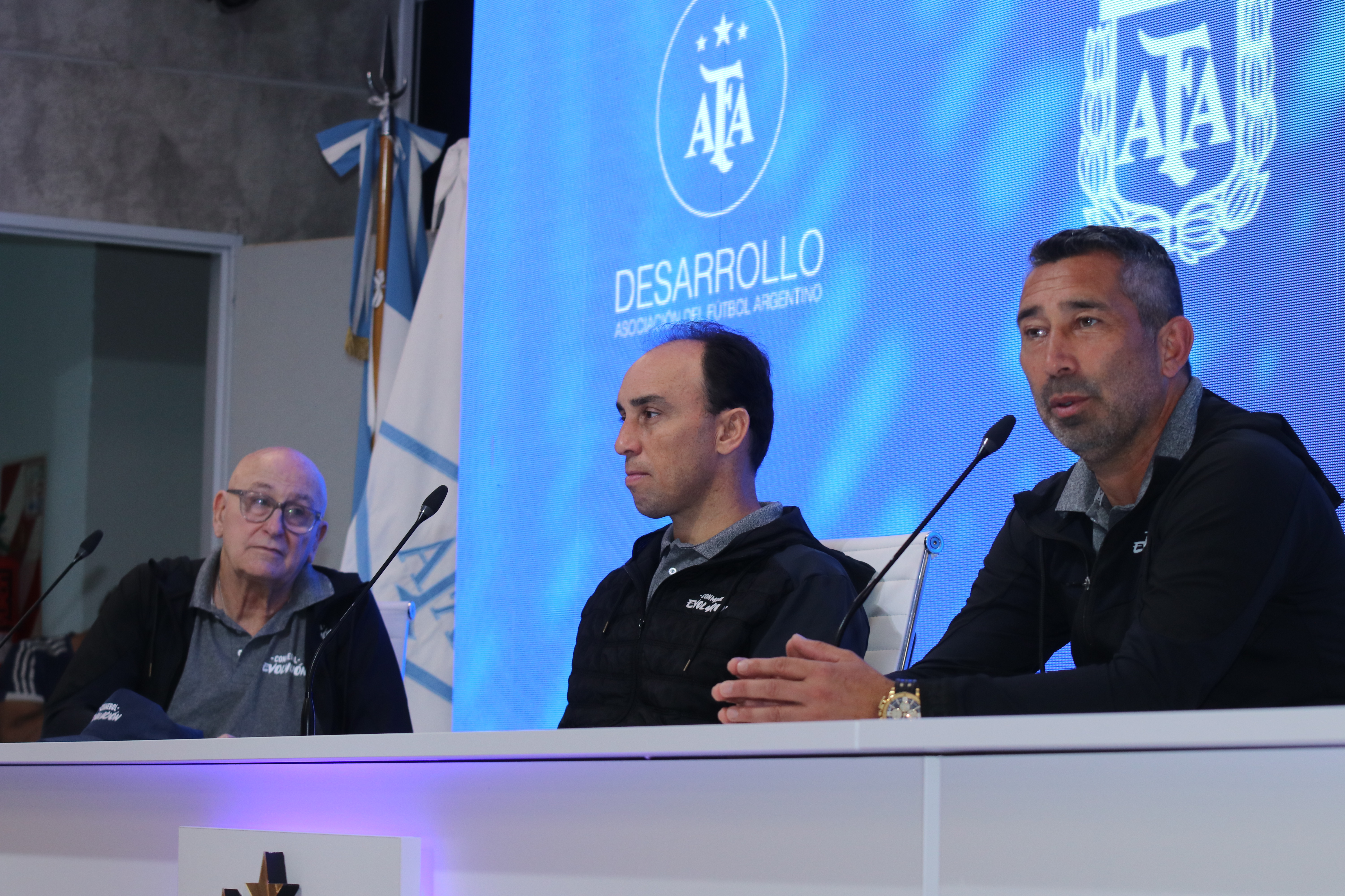 Comenzó el curso CONMEBOL de Fútbol Juvenil