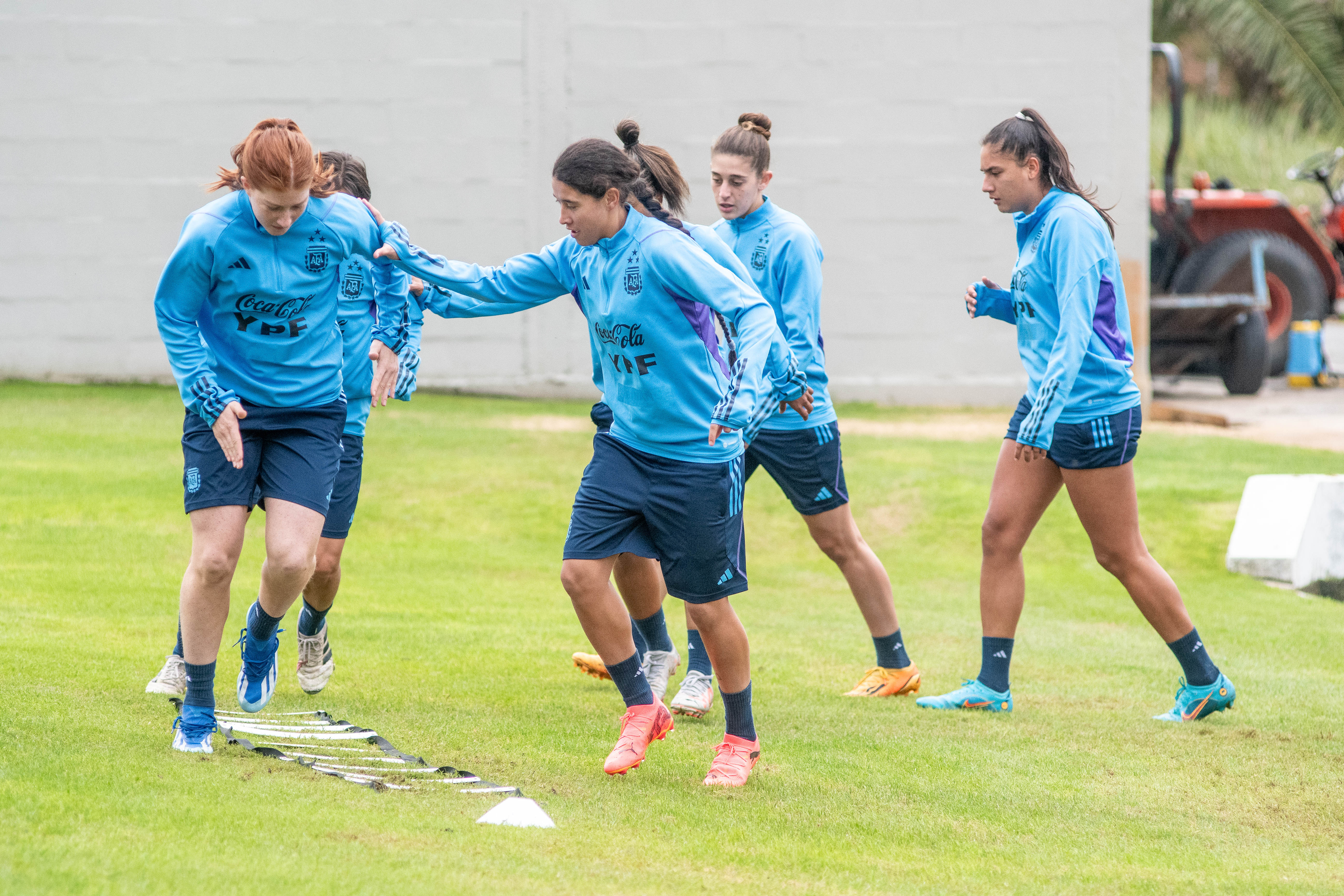 Miércoles de amistoso para la preselección femenina local