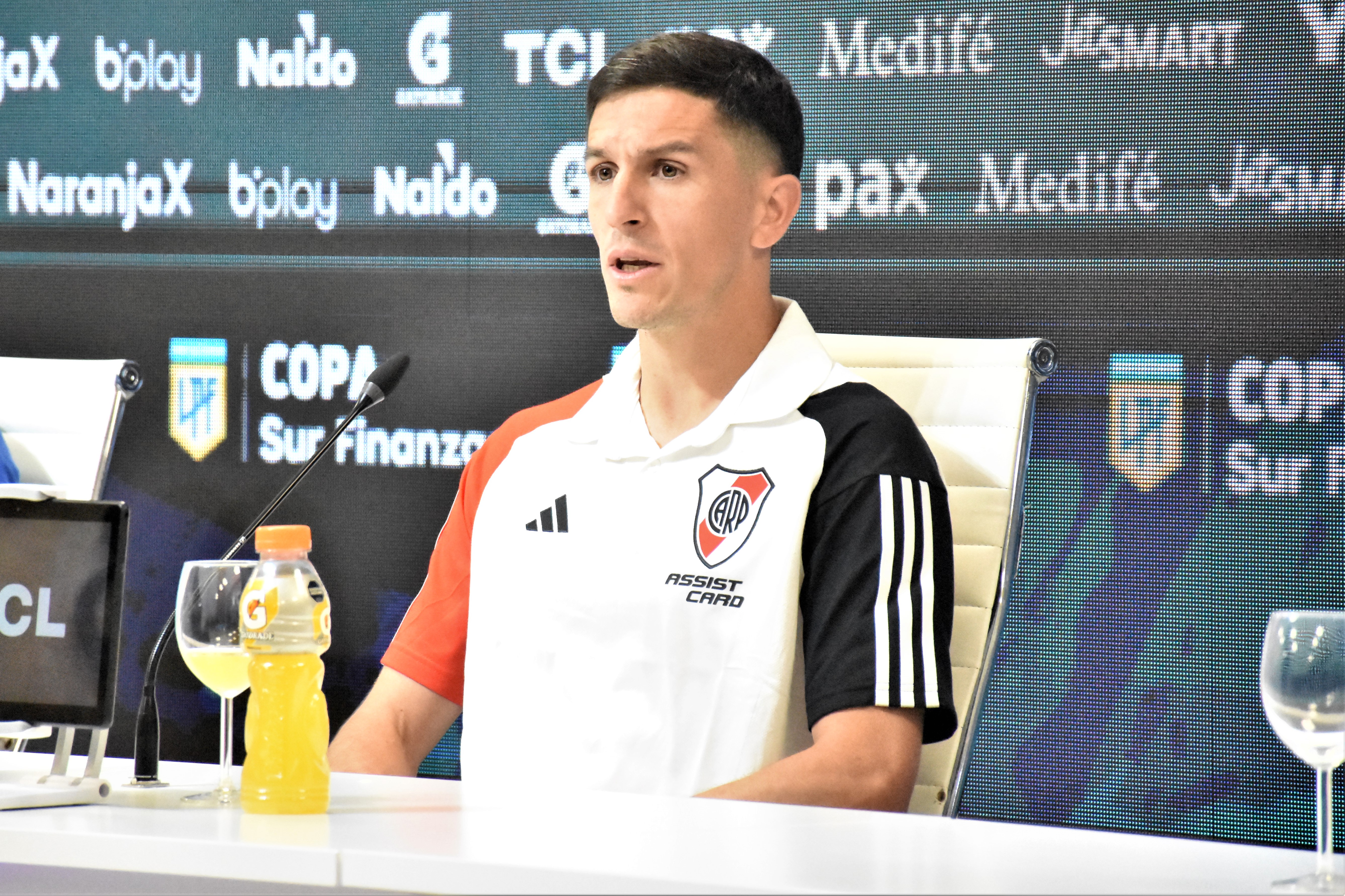 Conferencia de prensa de Ignacio Fernández y Marcos Rojo en la previa del superclásico