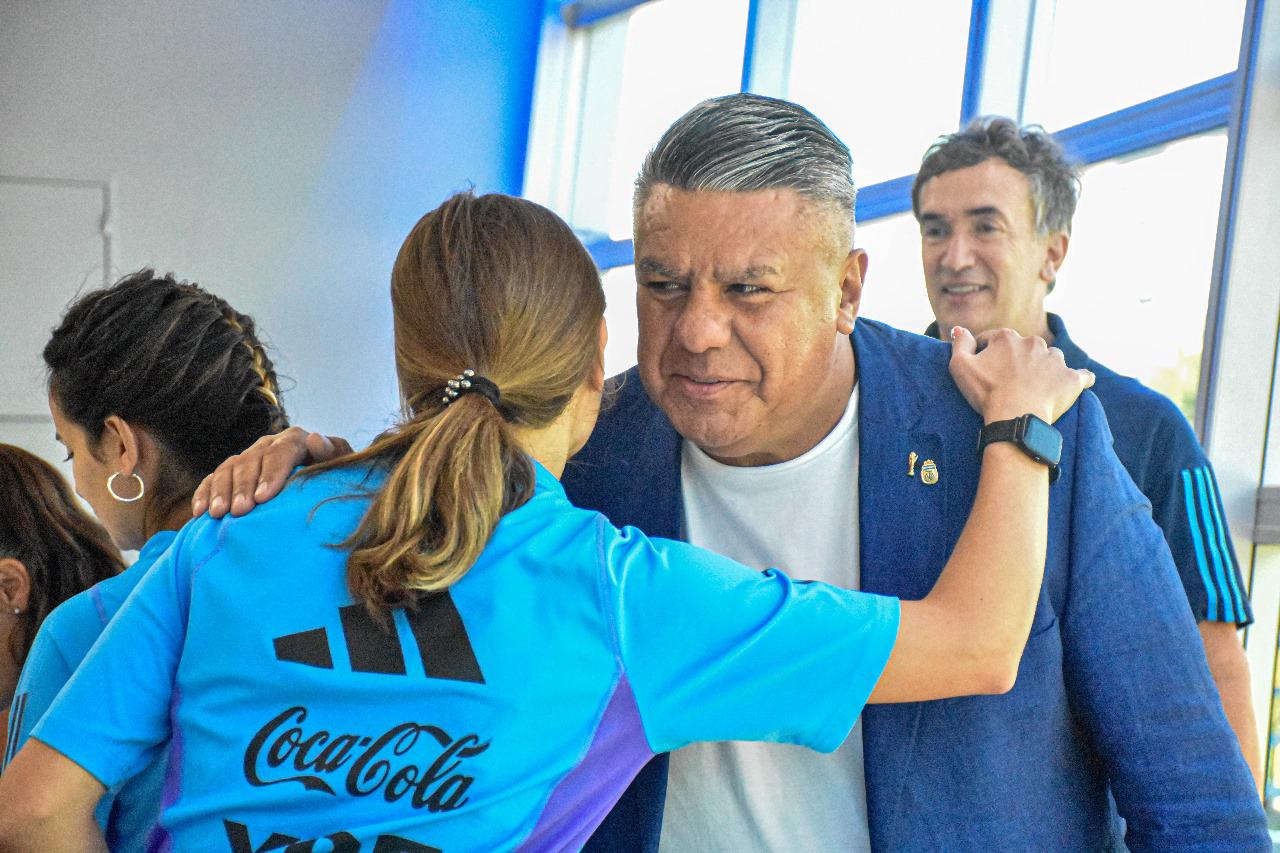 Curso FIFA para árbitras