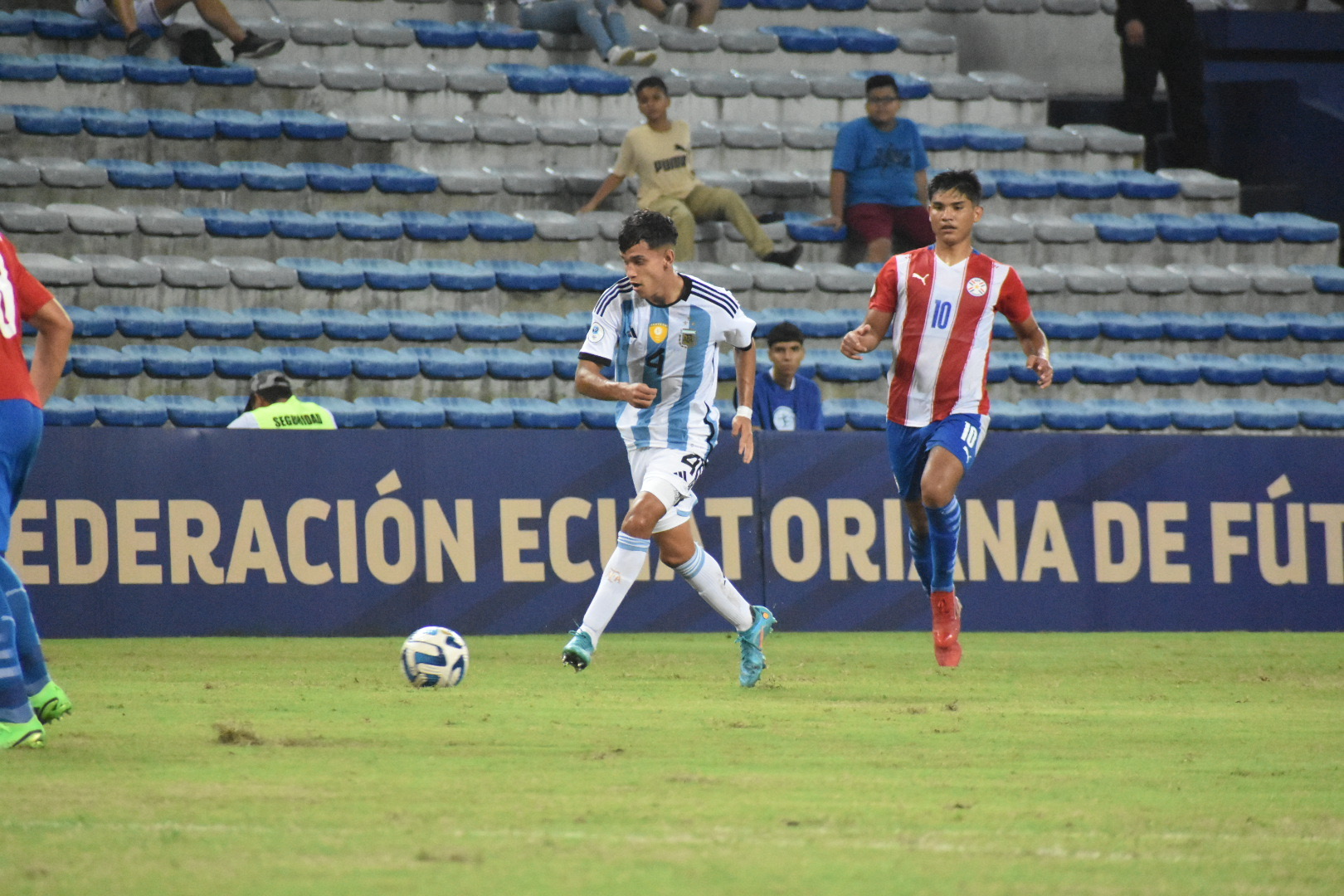 Argentina igualó 1-1 con Paraguay y quedó primera del Grupo B