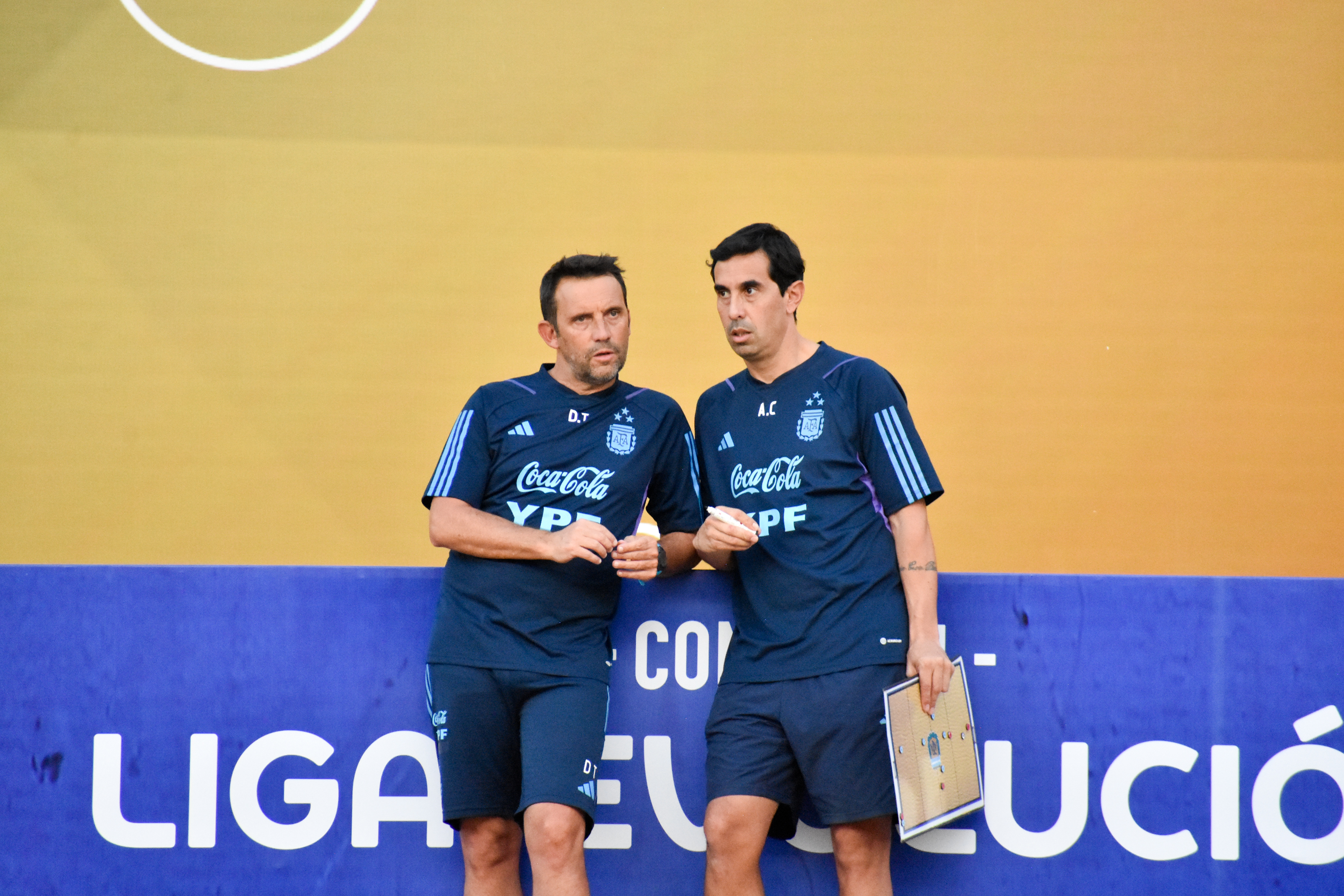 Entrenamiento en Paraguay para las Selecciones Mayor y Sub 20 de Fútbol Playa
