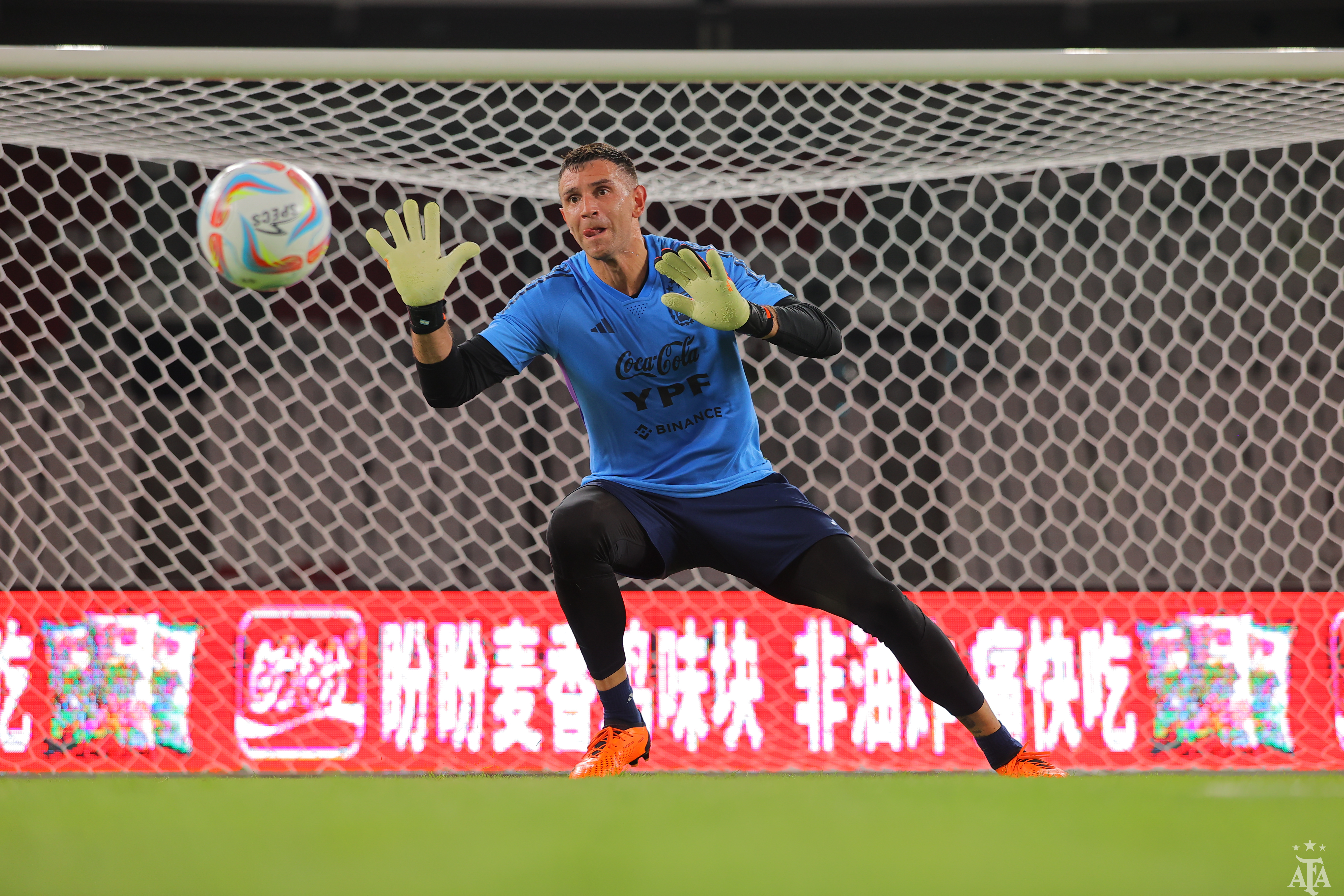 Primer entrenamiento de cara al partido ante Indonesia