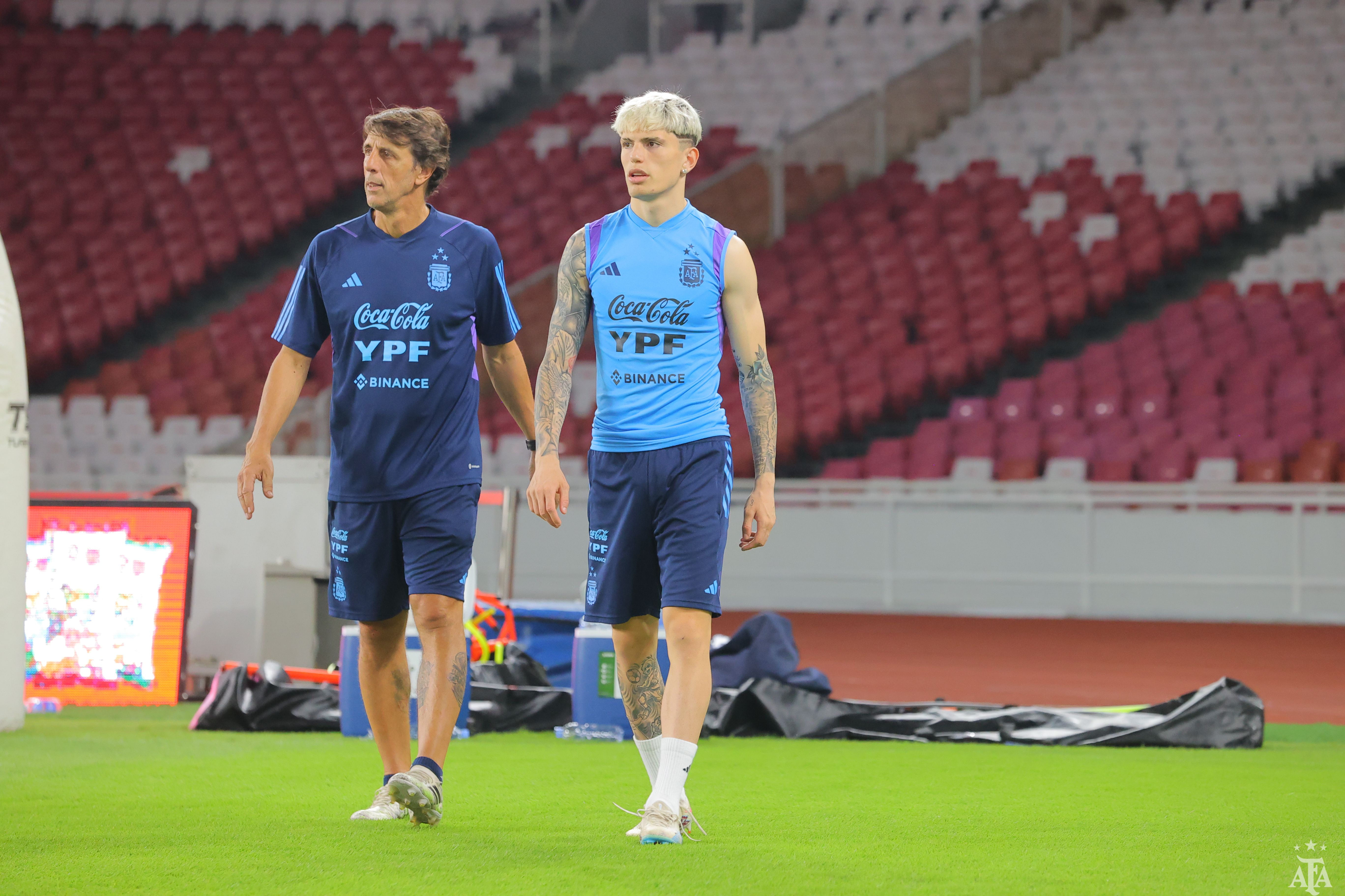 Primer entrenamiento de cara al partido ante Indonesia
