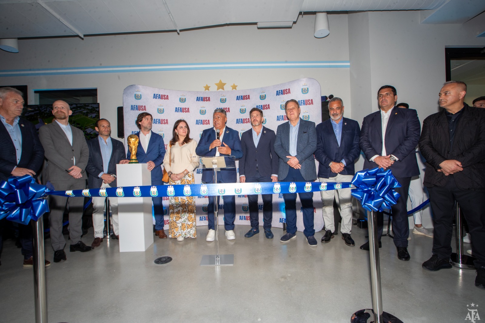 El presidente Claudio Tapia inauguró las oficinas de la AFA en Miami