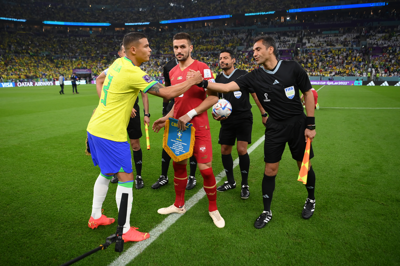 Brasil se impuso 2-0 ante Serbia 