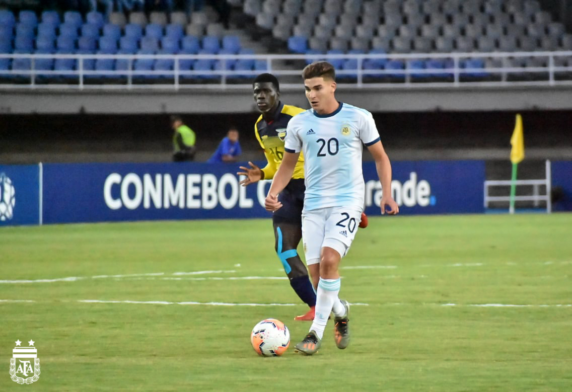 La Selección Argentina superó 1-0 a Ecuador y clasificó al cuadrangular final