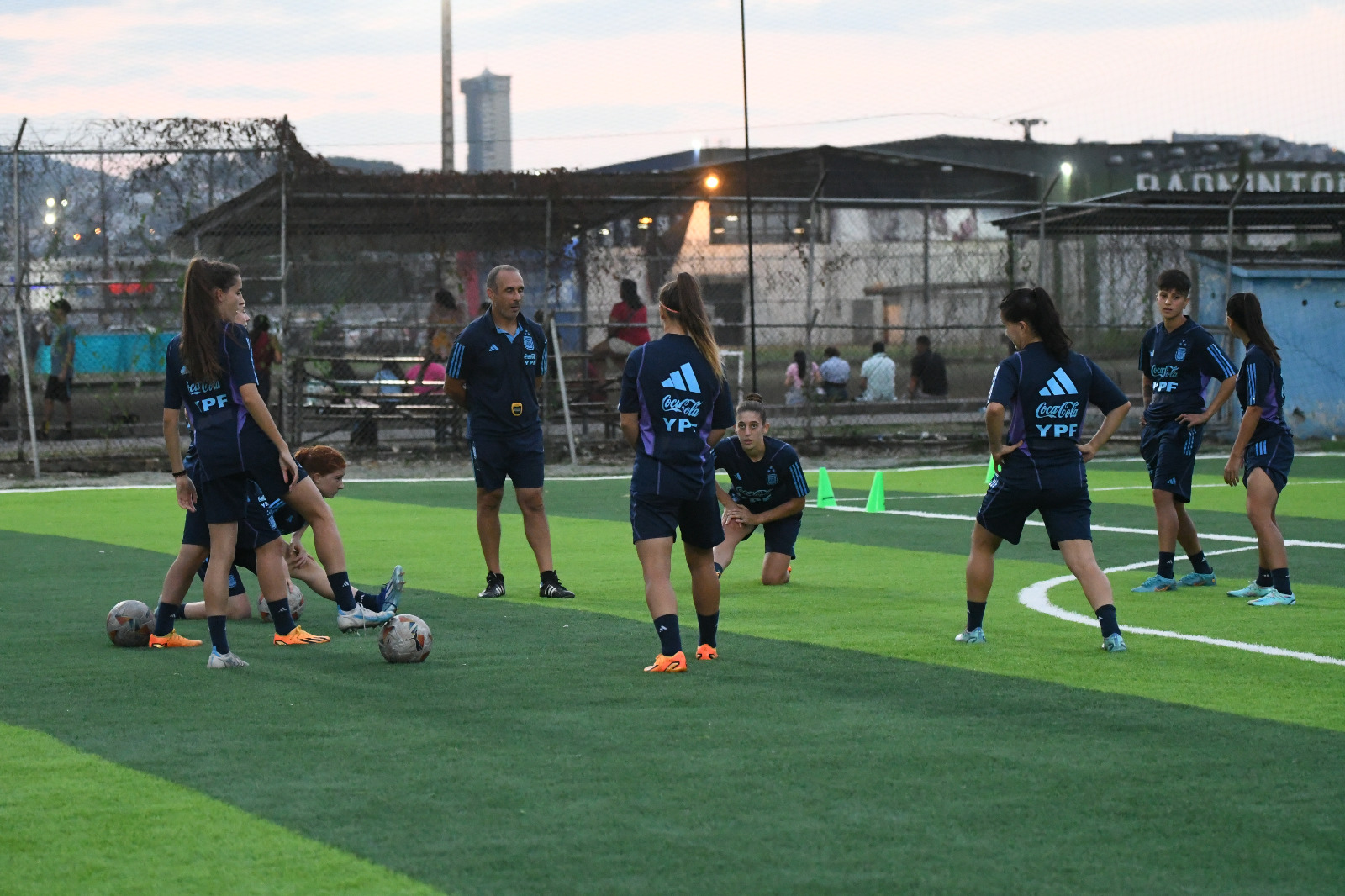 La Selección entrenó en la previa al partido con Ecuador