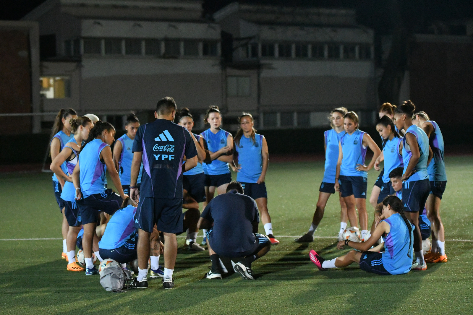 La Selección entrenó tras el empate con Perú en su debut