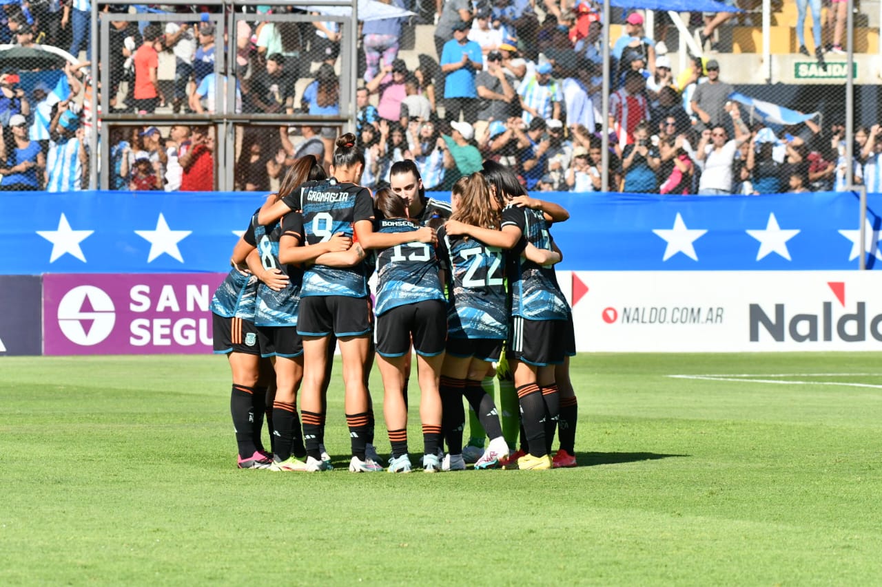 La Selección Femenina superó 3-0 a Venezuela en La Rioja