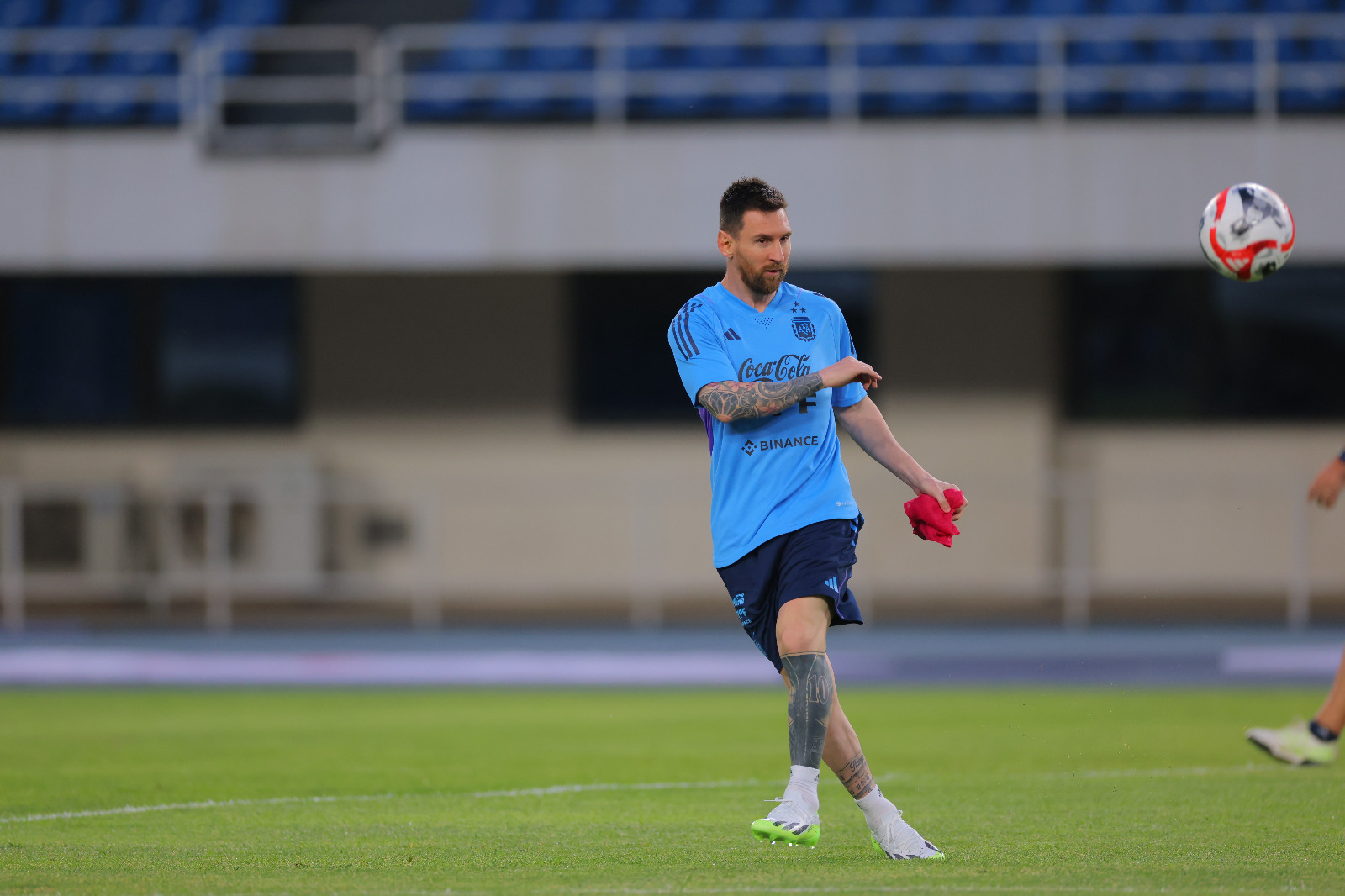 La Selección entrenó en el Estadio Olímpico de Pekín, de cara a los partidos con Australia e Indonesia