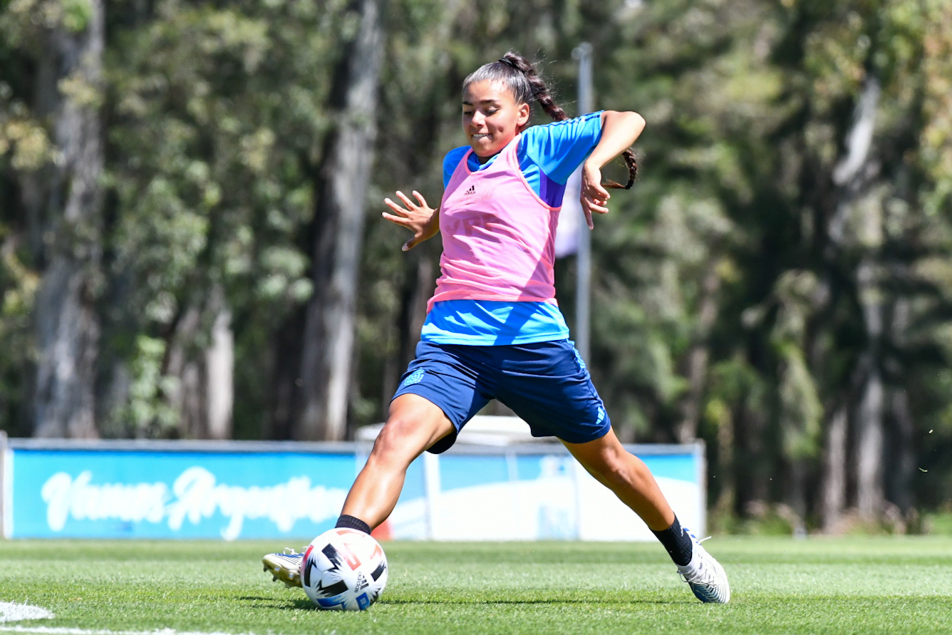 La preselección femenina mayor culminó su semana de entrenamientos