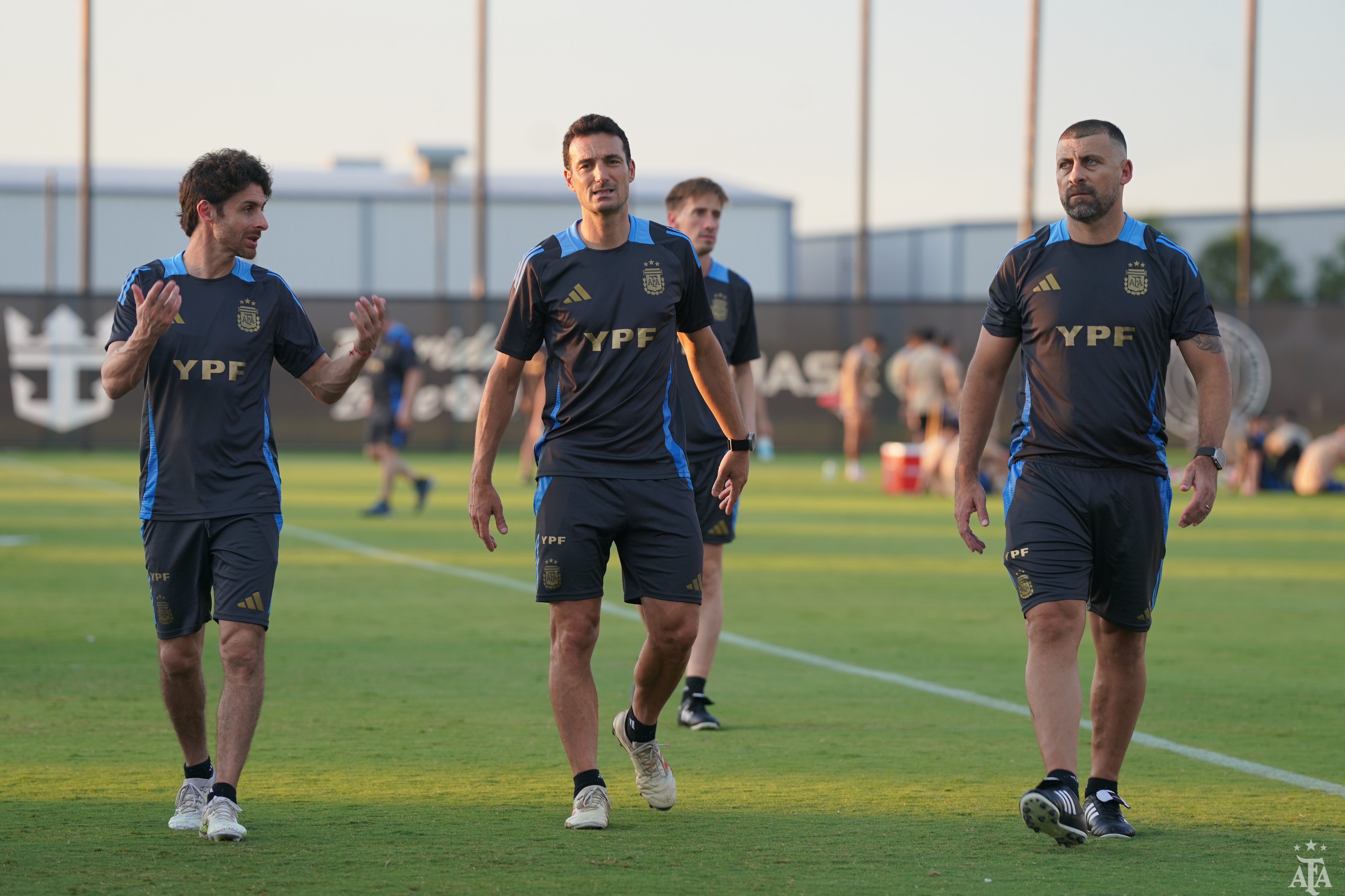 Nueva práctica de la Selección antes del partido contra Ecuador