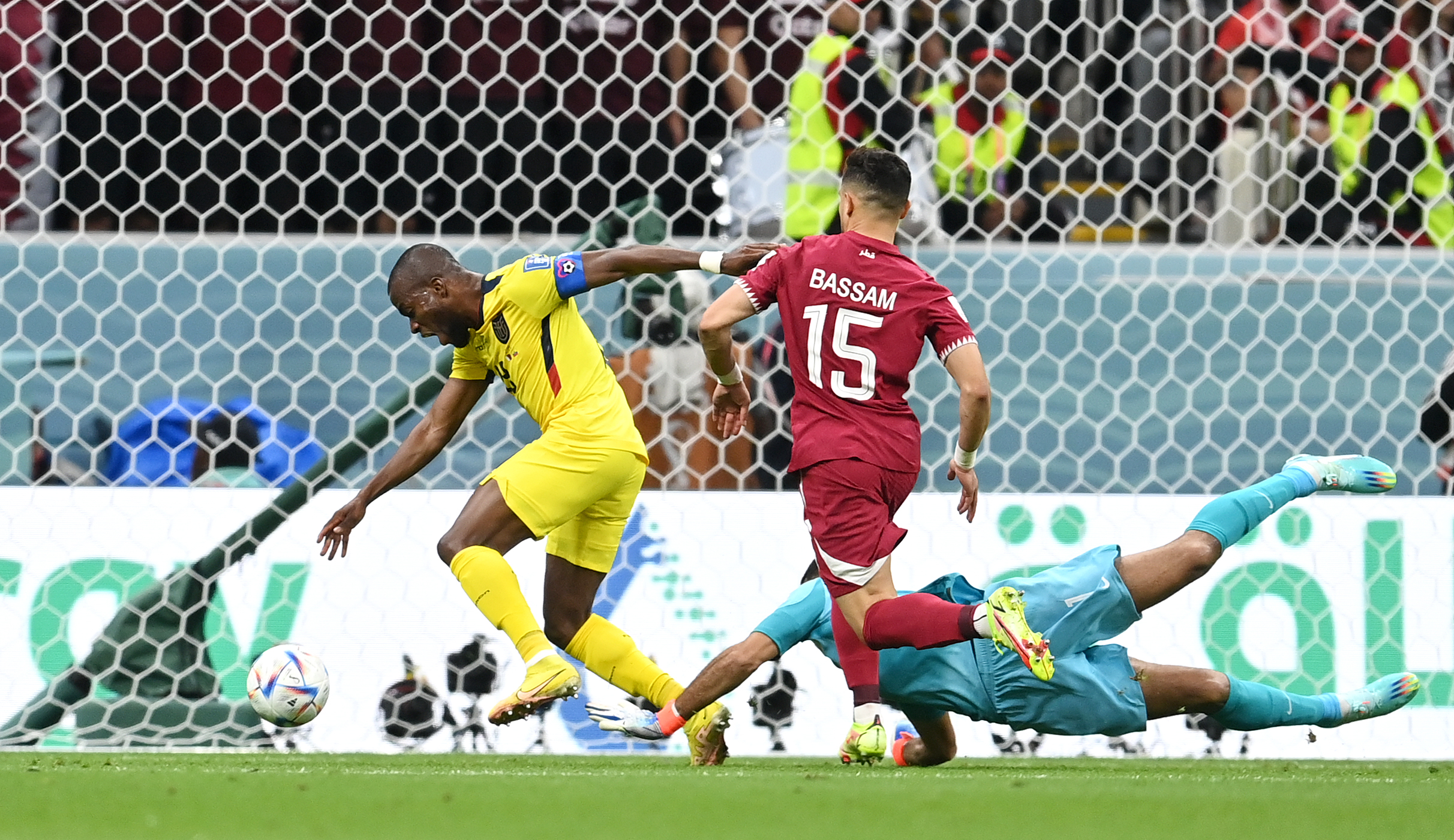 Ecuador venció 2-0 a Qatar en el inicio de la Copa del Mundo