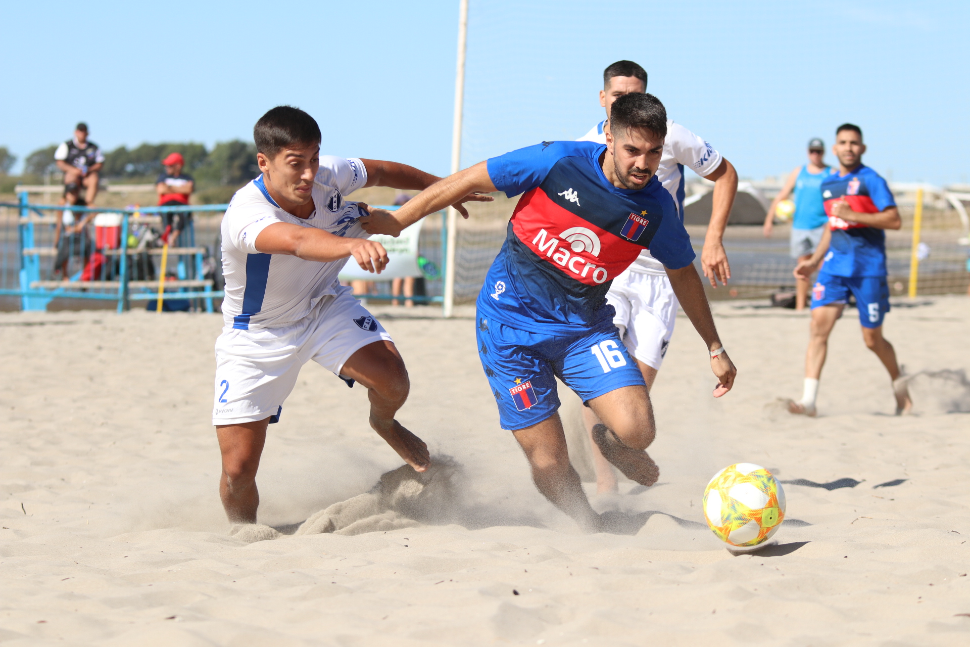 Se definen los clasificados la Liga Nacional de Fútbol Playa Masculino