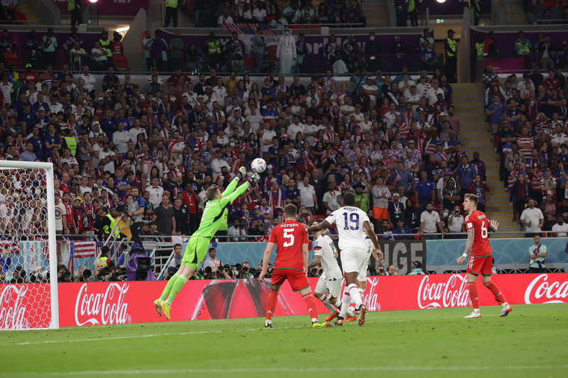 Estados Unidos y Gales igualaron 1-1 