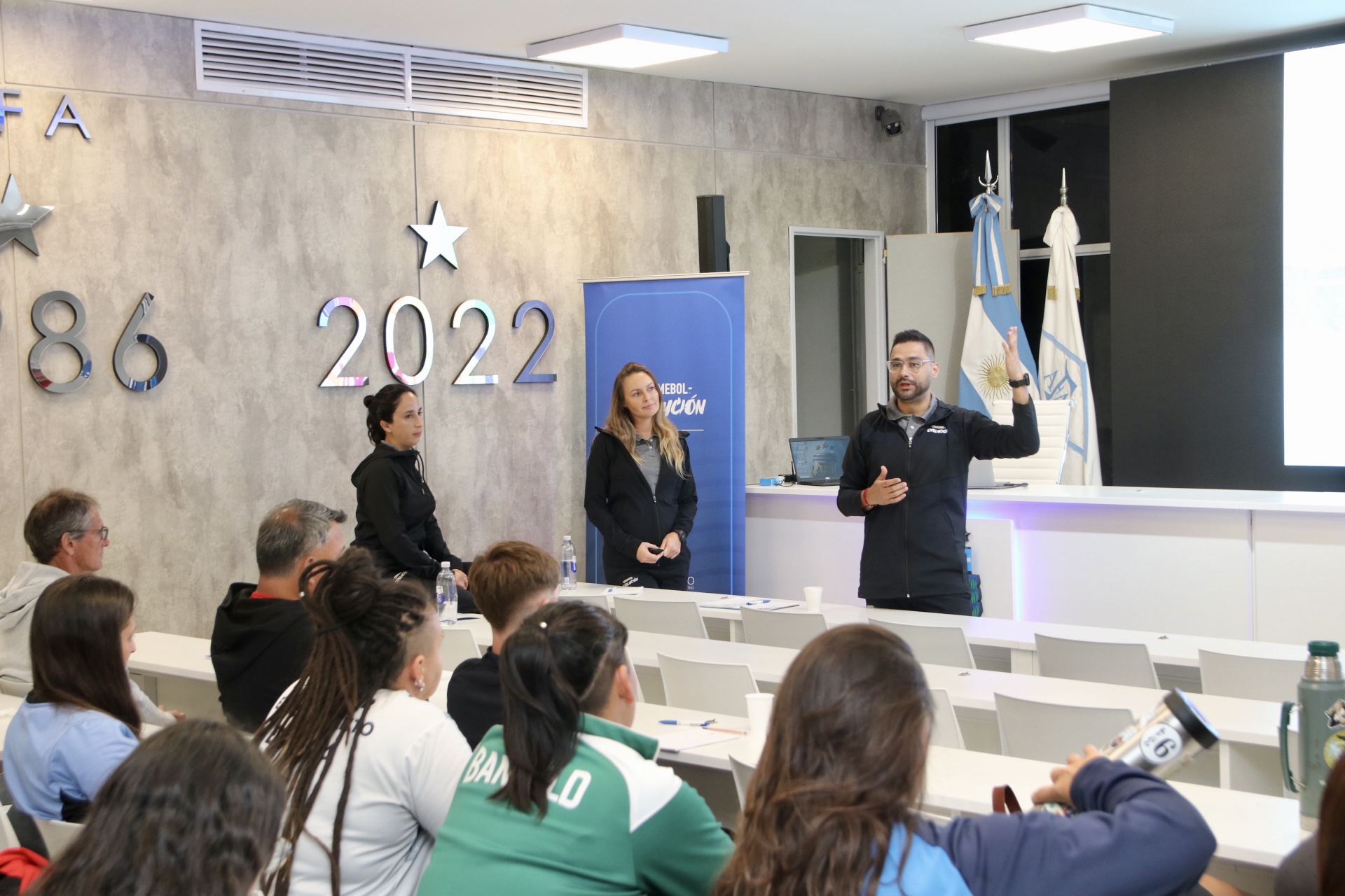 Se realizó el curso técnico de Fútbol Femenino Juvenil