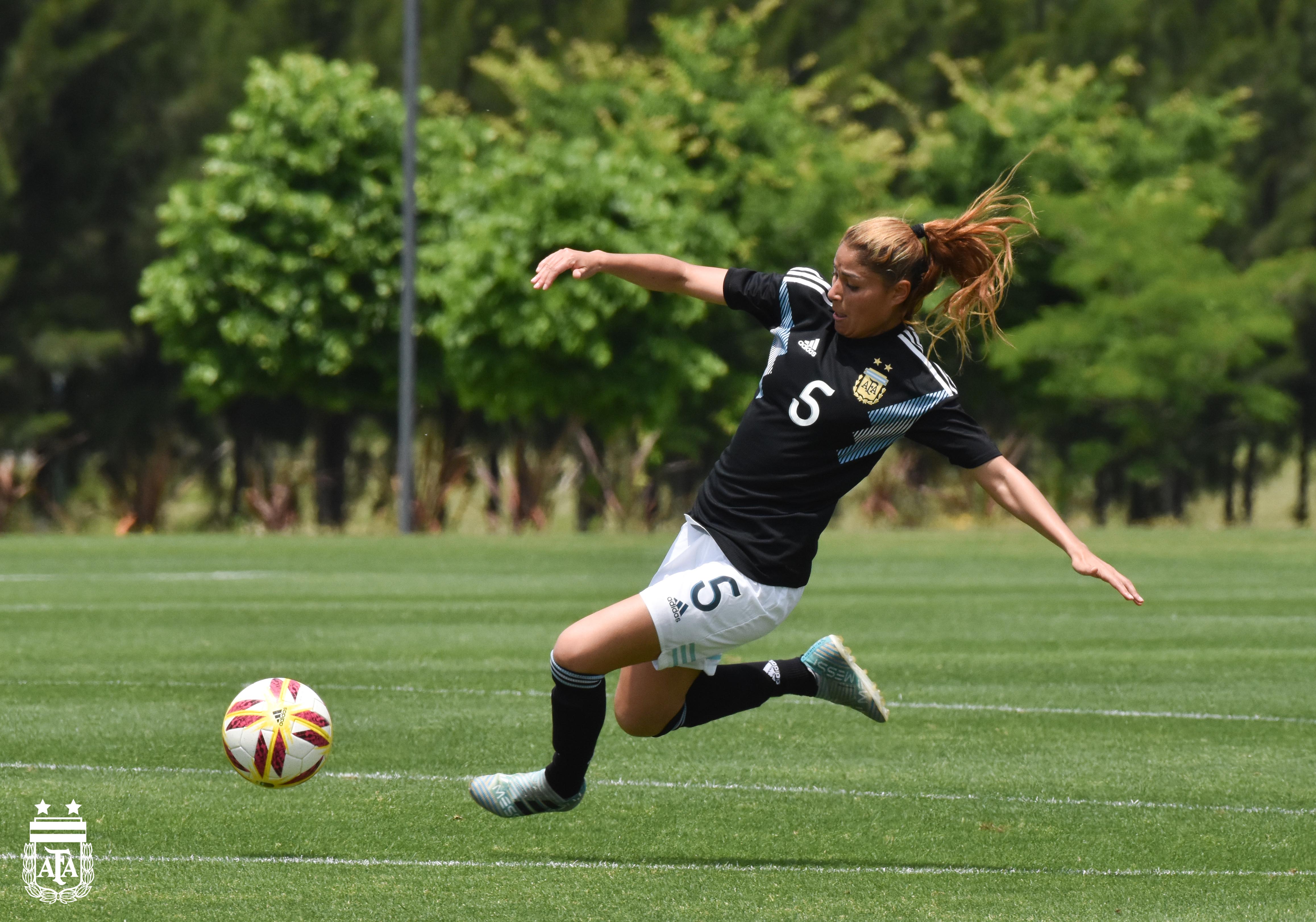 En su segundo amistoso, Argentina superó a Colombia por 1 a 0