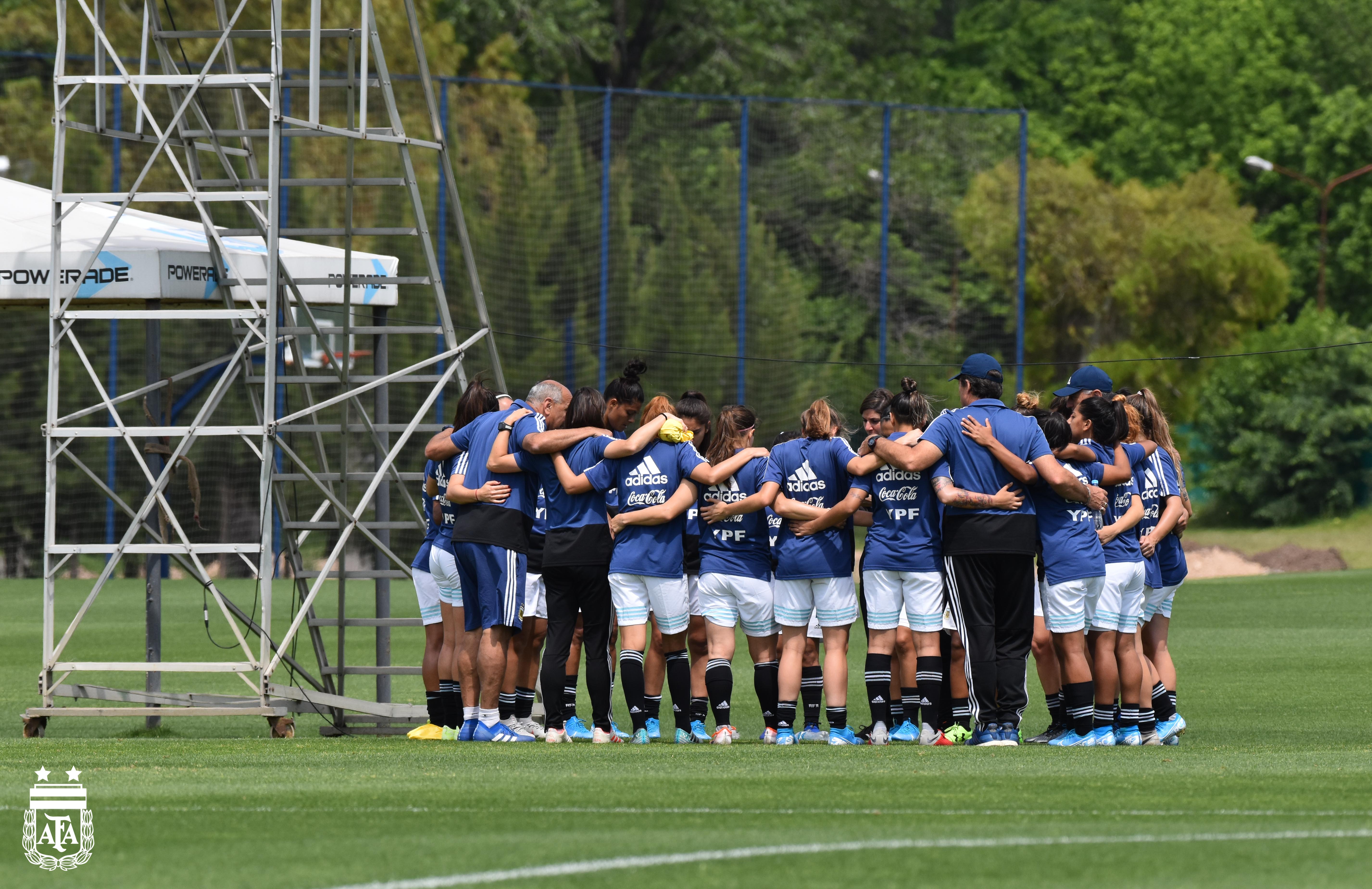 En su segundo amistoso, Argentina superó a Colombia por 1 a 0