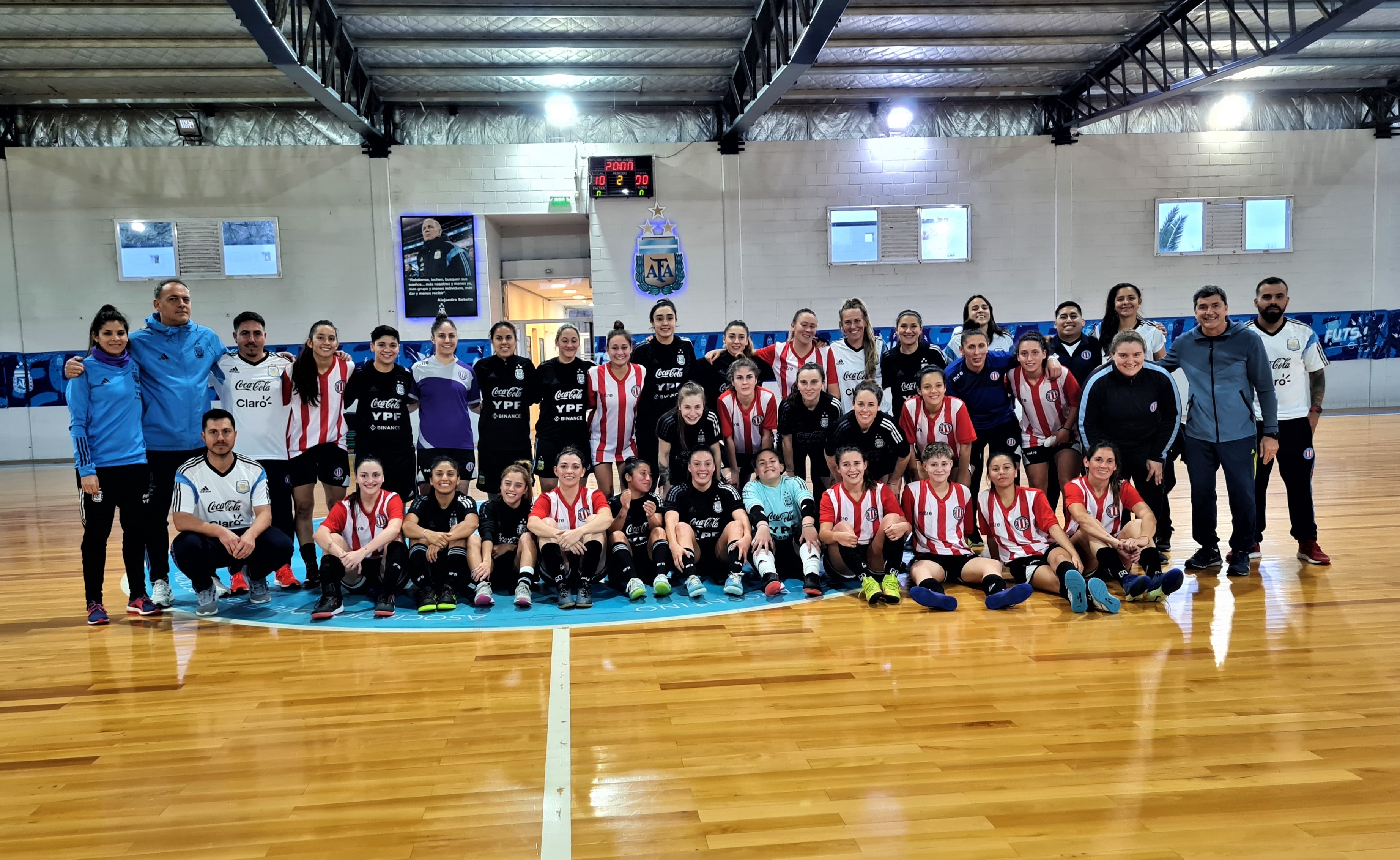 Selección Femenina de Futsal: ensayo formal ante un selectivo de la Liga Rosarina