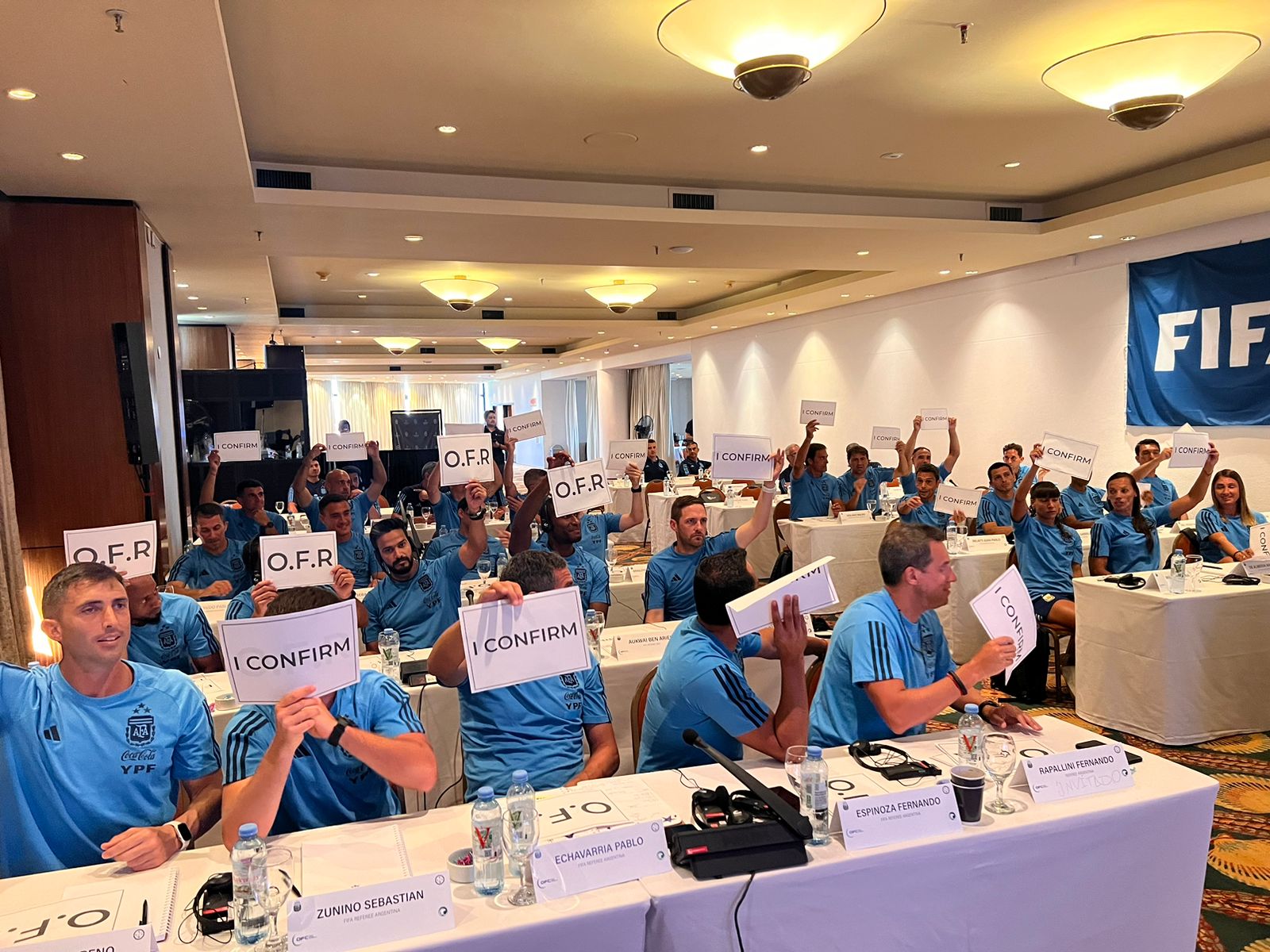 Sigue en marcha la pretemporada de árbitros internacionales de élite